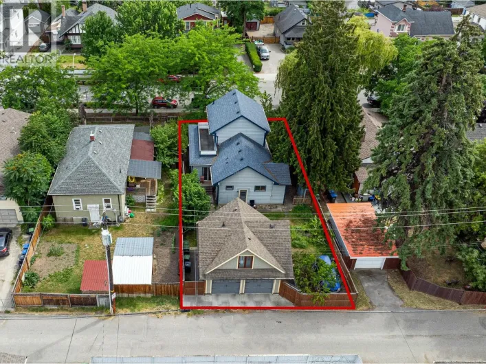 822 Lawrence Avenue, Kelowna