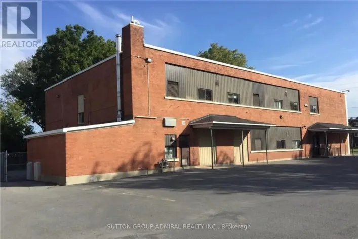 822 MARLBOROUGH STREET, Cornwall