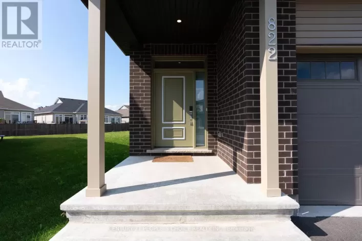 822 SENDERO WAY W, Ottawa