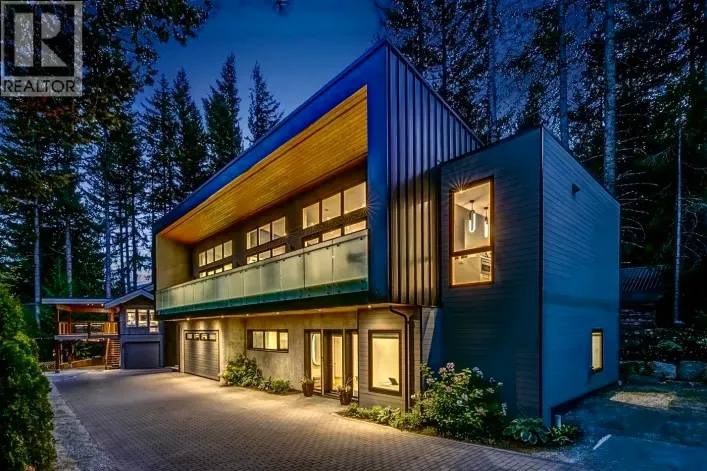 8224 ALPINE WAY, Whistler