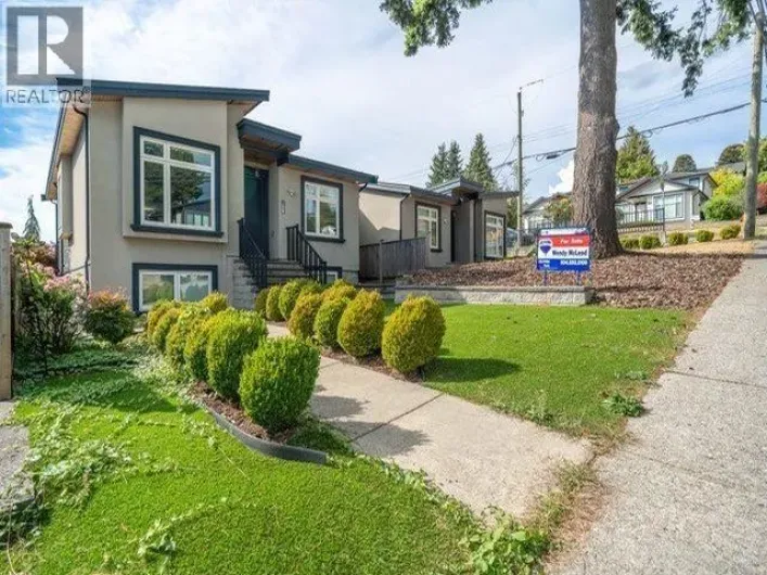 8227 ROYAL OAK AVENUE, Burnaby