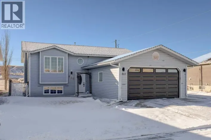 823 Bankview Drive, Drumheller