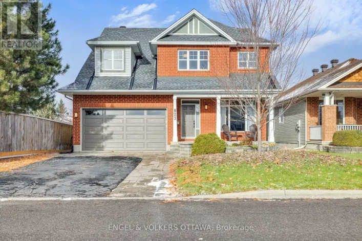 823 SCALA AVENUE, Ottawa