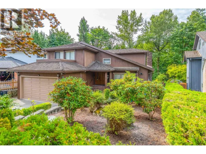 House for sale: 8232 BRYNLOR DRIVE, Burnaby