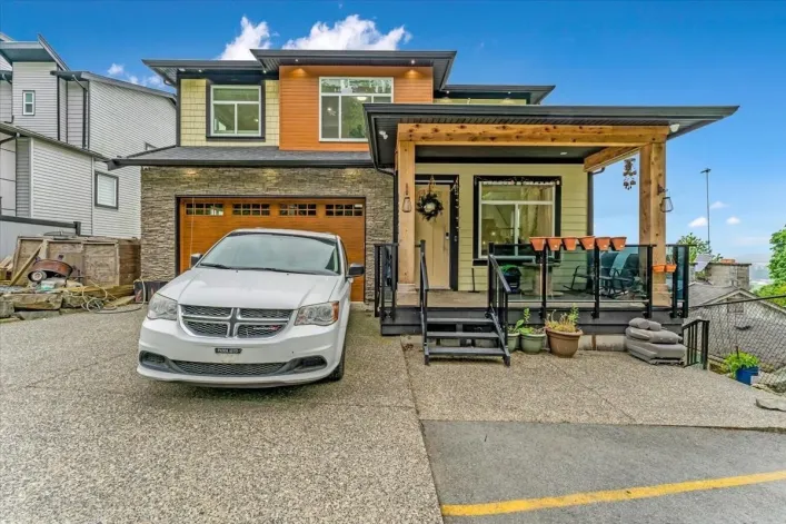 8235 HARVEST PLACE|Eastern Hillsides, Chilliwack