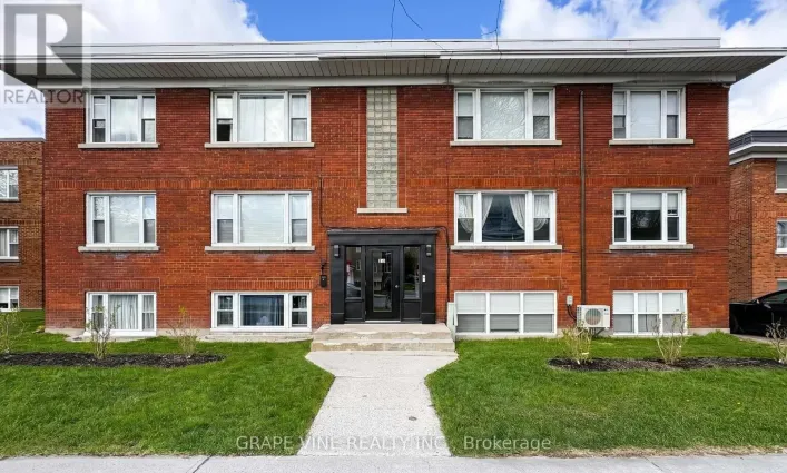 824 KIRKWOOD AVENUE, Ottawa