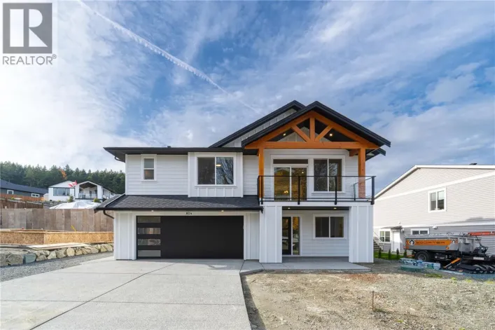 824 Russell Rd, Ladysmith