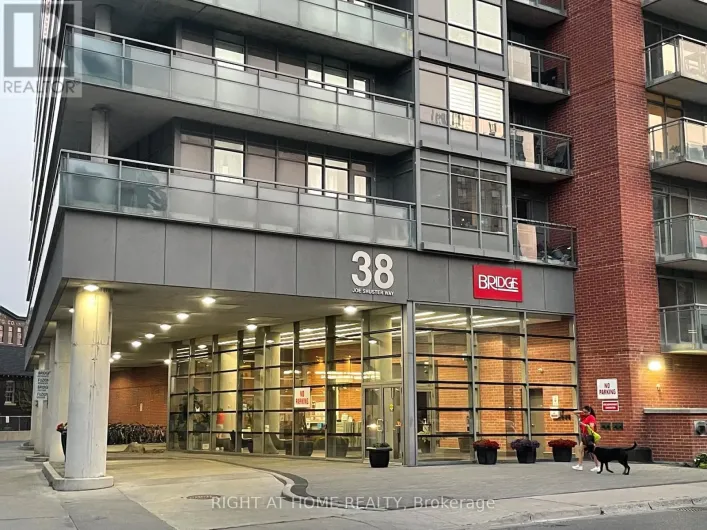 825 - 38 JOE SHUSTER WAY, Toronto
