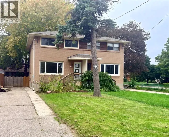 825 ELIZABETH AVENUE, Sarnia