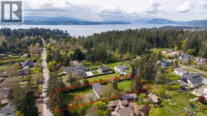 826 Birch Rd, North Saanich