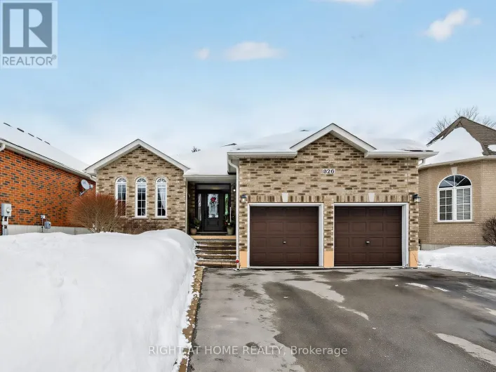 826 BOOTH AVENUE, Innisfil