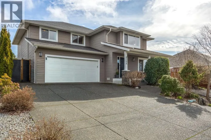 826 Grumman Pl, Comox