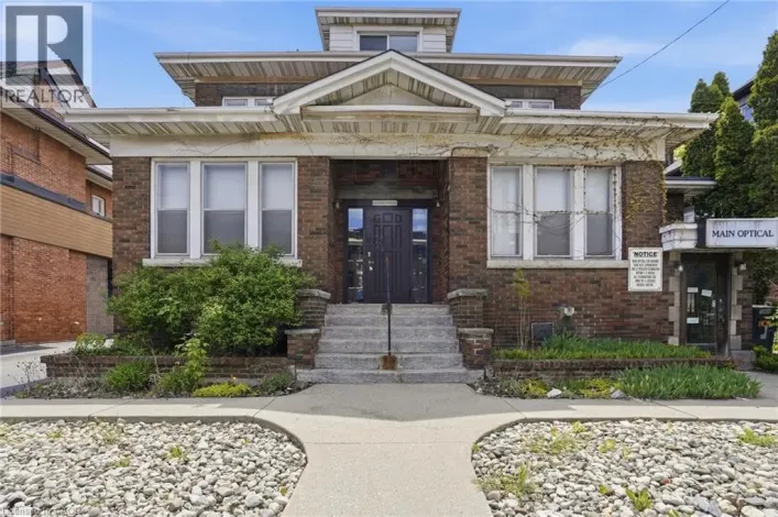 826 MAIN Street E, Hamilton