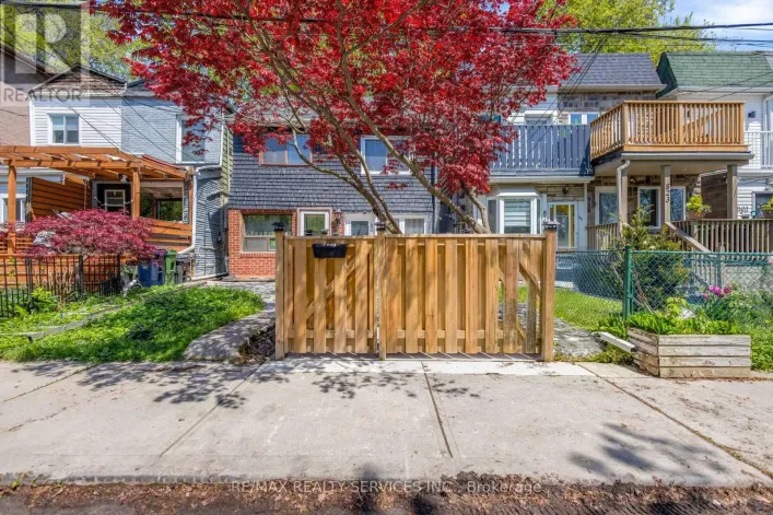 827 CRAVEN ROAD, Toronto