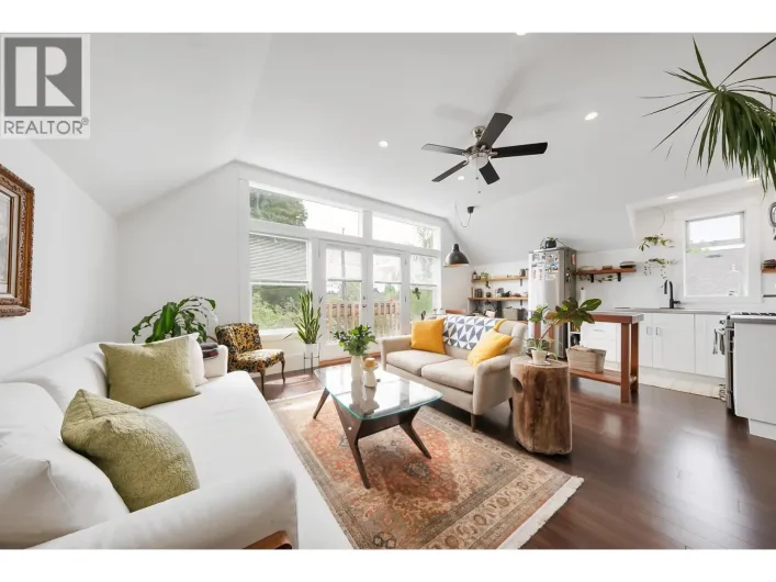 827 E 16TH AVENUE, Vancouver