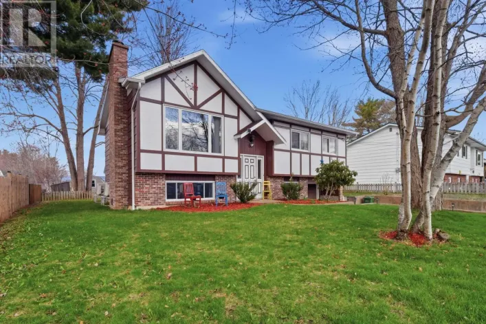827 Otter Drive, Greenwood