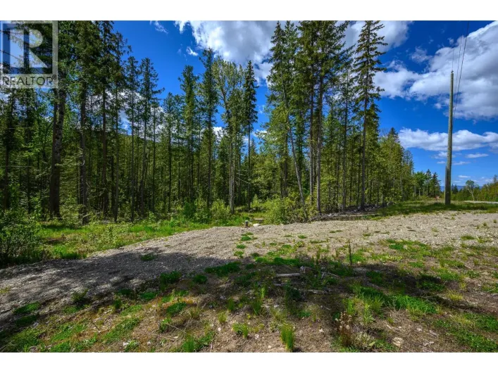 8276 Lincoln Road, Vernon