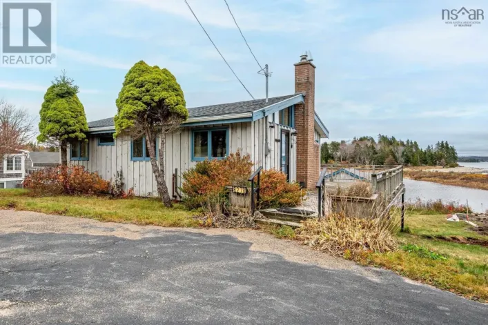 8278 St Margarets Bay Road, Black Point