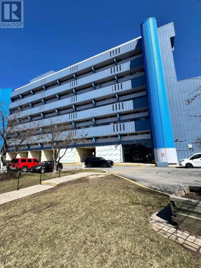 828 - 4645 JANE STREET, Toronto