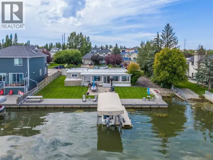 828 West Chestermere Drive, Chestermere