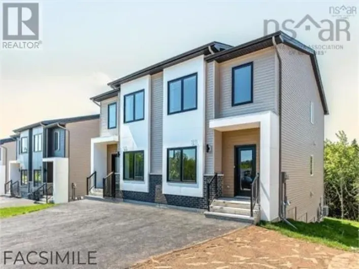 82A 179 Colonial Crescent, Halifax