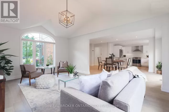 83 BENEDICT PLACE, Hamilton