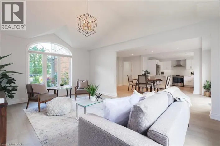 83 BENEDICT Place, Hamilton