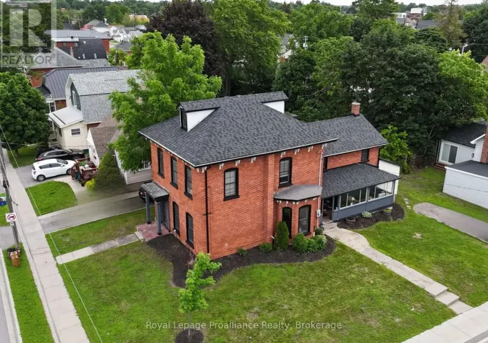83 CEDAR STREET, Belleville