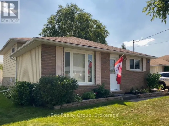 83 CENTRE STREET, Quinte West