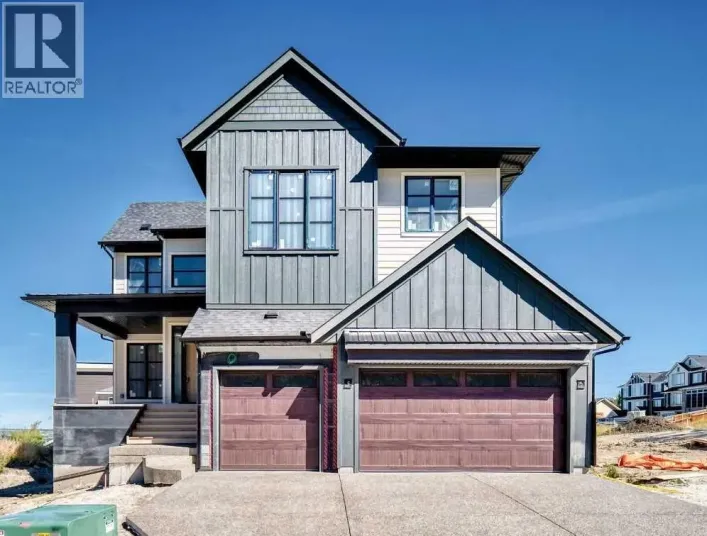 83 Crestridge Heights SW, Calgary