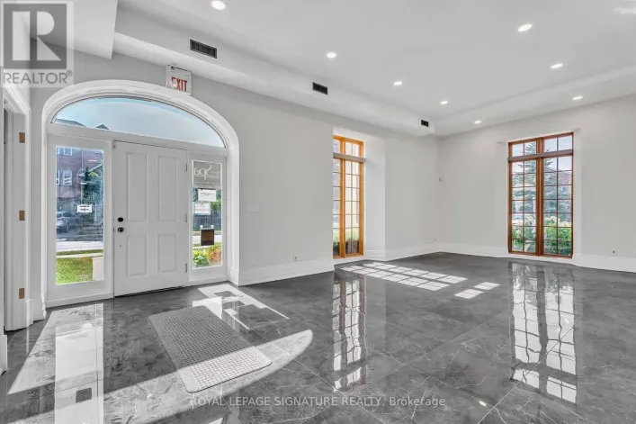 83 DAWSON MANOR BOULEVARD, Newmarket