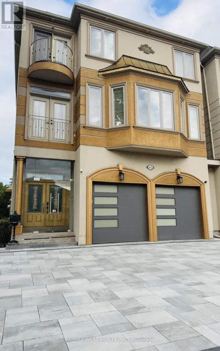83 ELM AVENUE, Richmond Hill