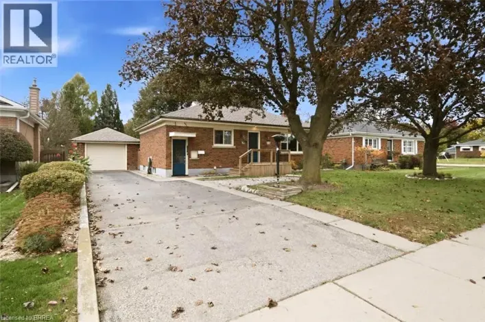83 FAIRVIEW Drive, Brantford