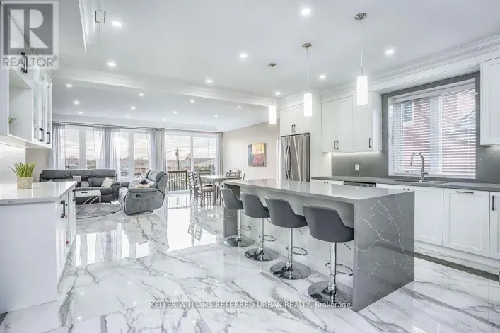 83 FLORAL PARKWAY, Toronto