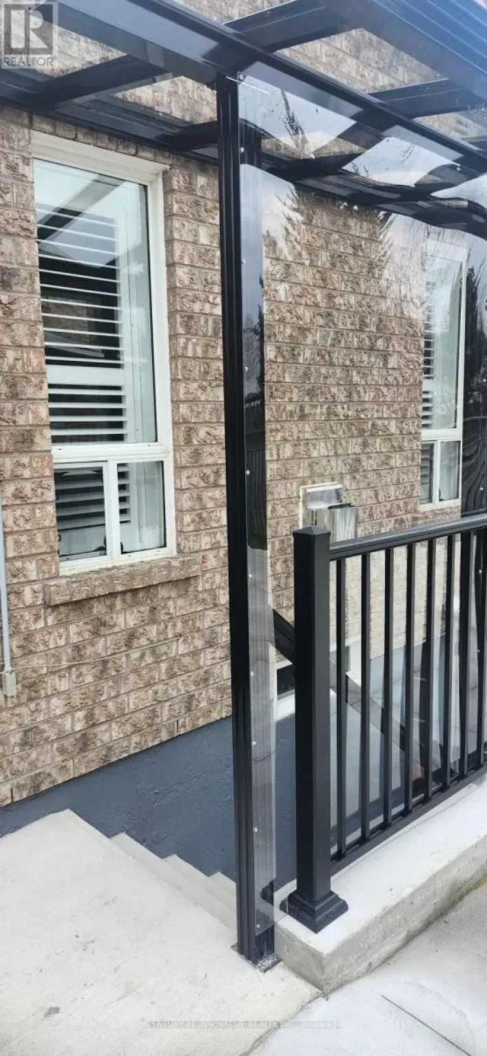 83 HARTY CRESCENT, Ajax