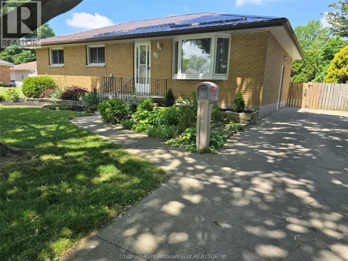 83 HOLLAND AVENUE, Chatham