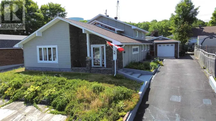 83 Hutchison AVE, Elliot Lake