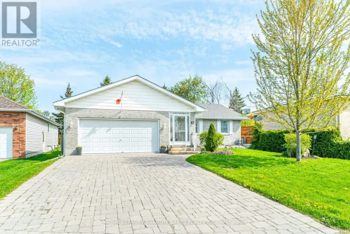 83 LORI BOULEVARD, Kawartha Lakes