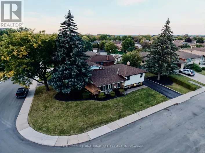 83 MARCELLA CRESCENT SW, Hamilton