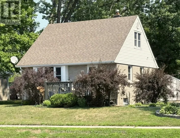 830 PHILLIP STREET, North Bay