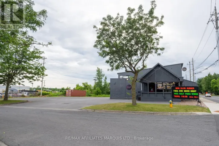 830 SECOND STREET W, Cornwall