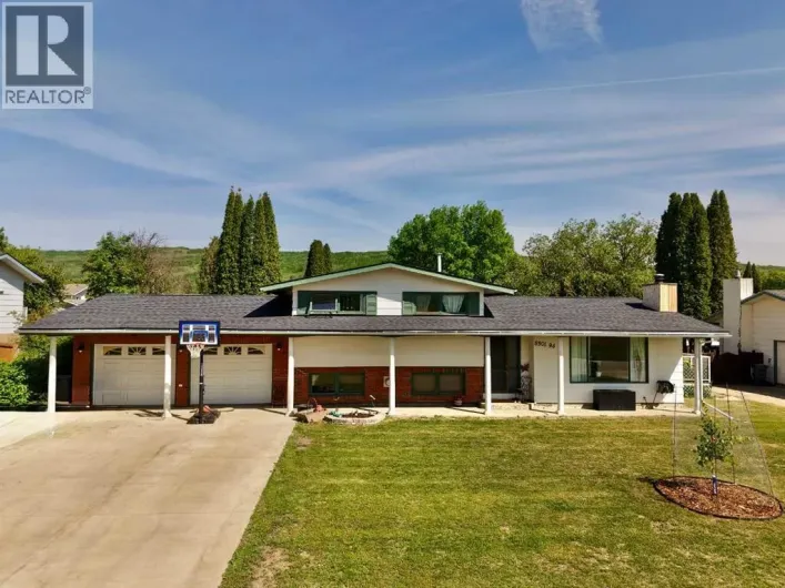 8301 94 Street, Peace River