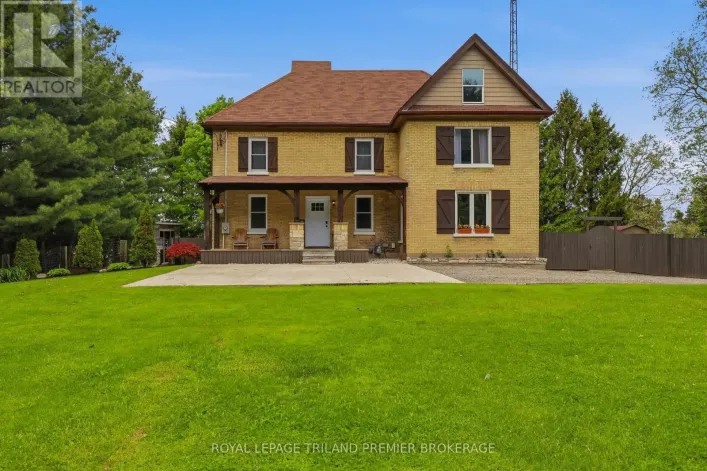 8306 PARKHOUSE DRIVE, Strathroy-Caradoc