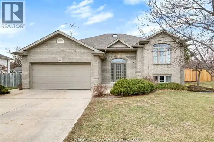 831 LAWNDALE, Kingsville