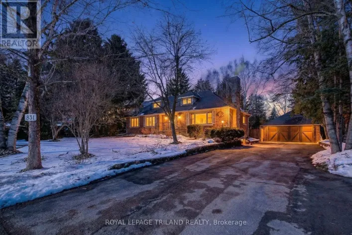 831 RIVERSIDE DRIVE, London North