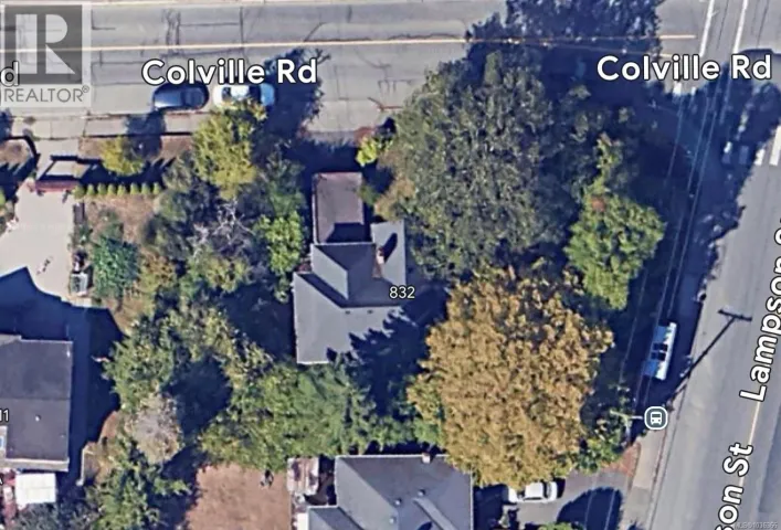 832 Lampson St, Esquimalt