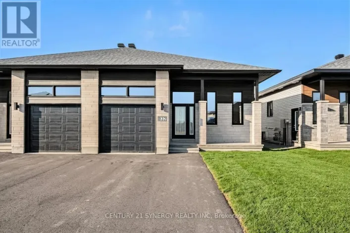 832 NAMUR, Russell