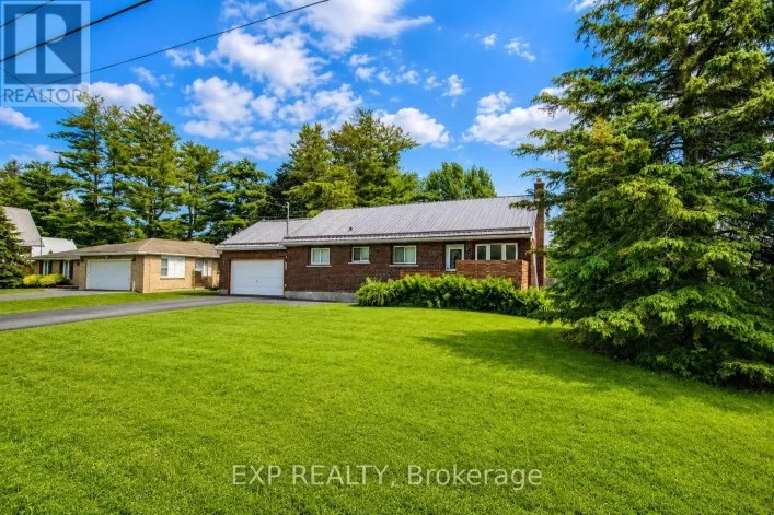 832 TOLLGATE ROAD W, Cornwall