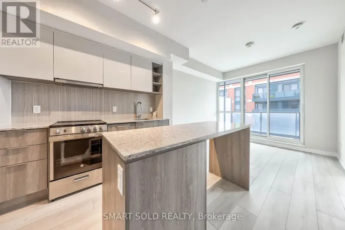 833 - 31 TIPPETT ROAD, Toronto