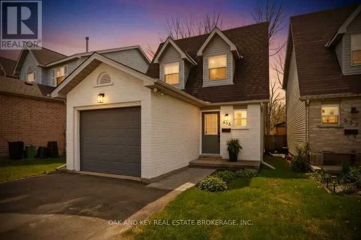 833 DEVERON CRESCENT, London South